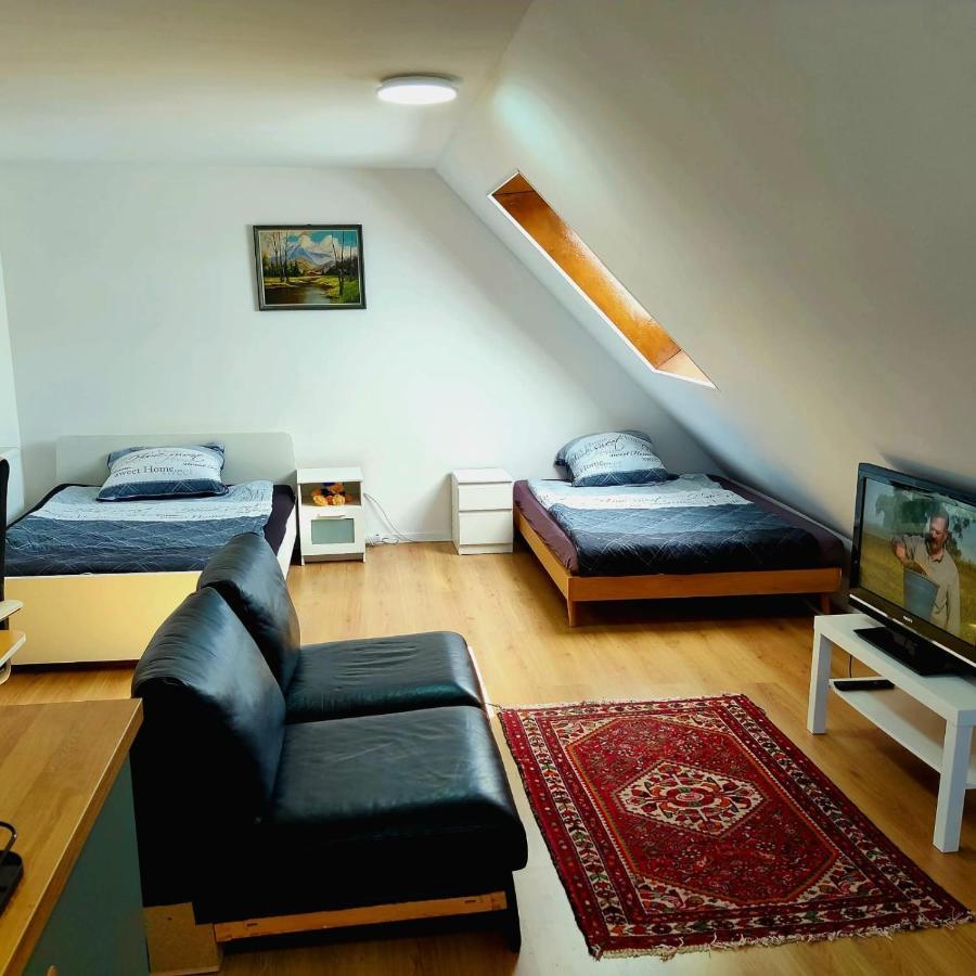 קרפלד Moderne Wohnung In Ruhiger Lage מראה חיצוני תמונה